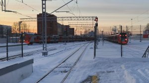 Отправление ЭС104 037 и прибытие ЭС2Г 239. Балтийский вокзал