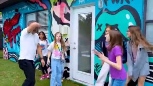 Лайк Крошки Настя вечеринка и злой сосед