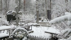 Кладбище под снегом… здесь не страшно, здесь тихо