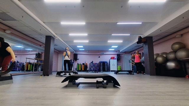 СИЛОВАЯ ТРЕНИРОВКА ЦЕЛОЕ ЗАНЯТИЕ / SUPER STRONG / ГРУППОВАЯ ТРЕНИРОВКА смотреть онлайн