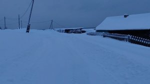 ХОТЕЛ СХОДИТЬ К РЕЧКЕ, НО ПЕРЕДУМАЛ.