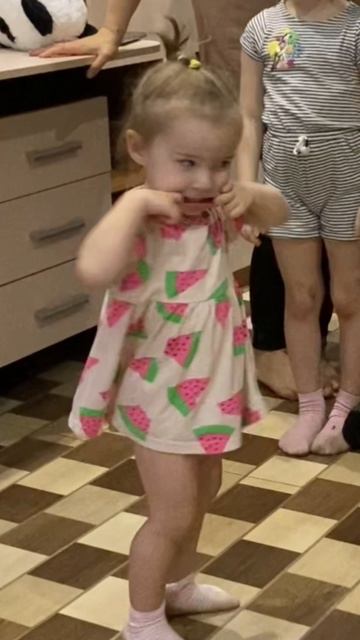 Многодетные поймут, тут самый случай когда поросила встать и сфоткаться 😤 #дети #семья #многодетные смотреть онлайн