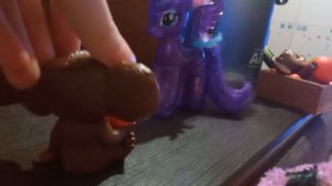 взяла идею пони Саша блин мне это видео очень понравилось поэтому и сделала такое же