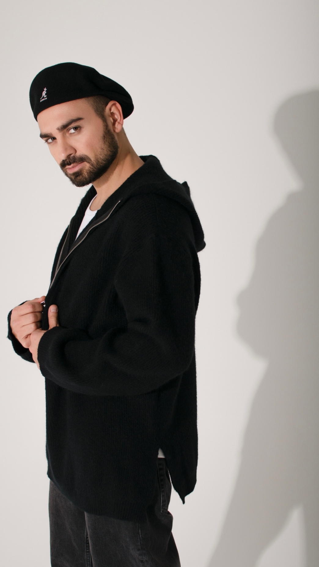 Продолжи «Девчонку непростую» в комментариях ❤️ смотреть онлайн