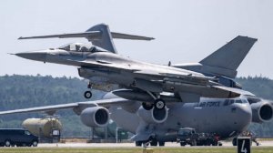 США разместили в Европе около 100 модифицированных ядерных авиабомб