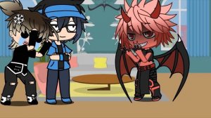 °•оцениваю с луни его же персонажей которых он создал..(в описание!)•°