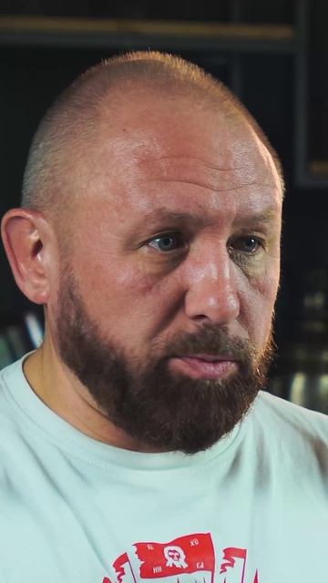 НАПАДЕНИЕ МИГРАНТА В МАГАЗИНЕ! #shorts #short смотреть онлайн