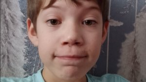 Я с бумажным Степаном построил три секретных команты и проследили за дилером