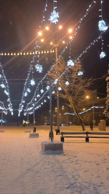 ВЕЧЕРНИЙ ГОРОД смотреть онлайн