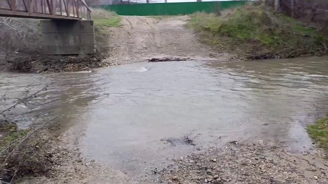 Река Сукко перед рождеством 5 января 2026. Пришла вода!!! ЖК Кипарис Сукко. смотреть онлайн