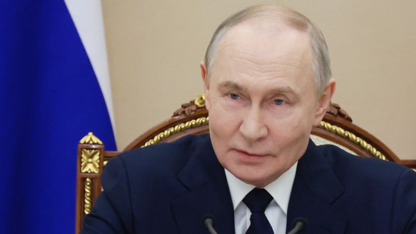 Путин поздравил православных христиан с праздником Рождества Христова