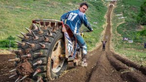 Я попытался совершить невозможное восхождение на холм. Мотокросс