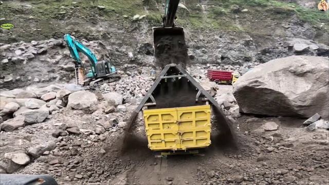 Строительство, экскаватор копает песок смотреть онлайн