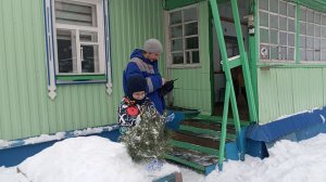 Чудесный день: Гости из города. Праздник, накрыли на стол. Прогулялись по делам