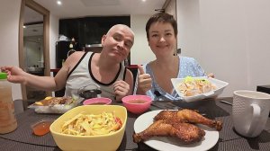 Мукбанг нагуляли ЗВЕРСКИЙ аппетит! СЛОПАЛИ всё наперегонки! Вкусный ДЕШЕВЫЙ семейный ужин в Таиланде