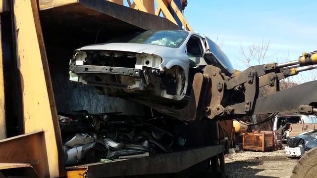 Утилизация автобуса, автомобилей. США смотреть онлайн