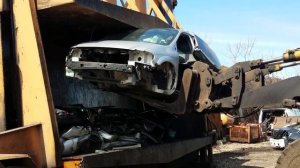 Утилизация автобуса, автомобилей. США