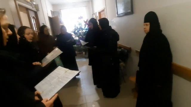 ПОЗДРАВЛЕНИЯ С РОЖДЕСТВОМ ХРИСТОВЫМ В БОГАДЕЛЬНЕ ИВЕРСКОЙ ОБИТЕЛИ смотреть онлайн