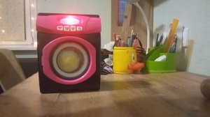 игрушечная стиральная машина уезжает