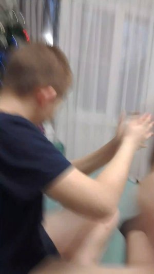 фон сказала сделать Дима Деремся с другом