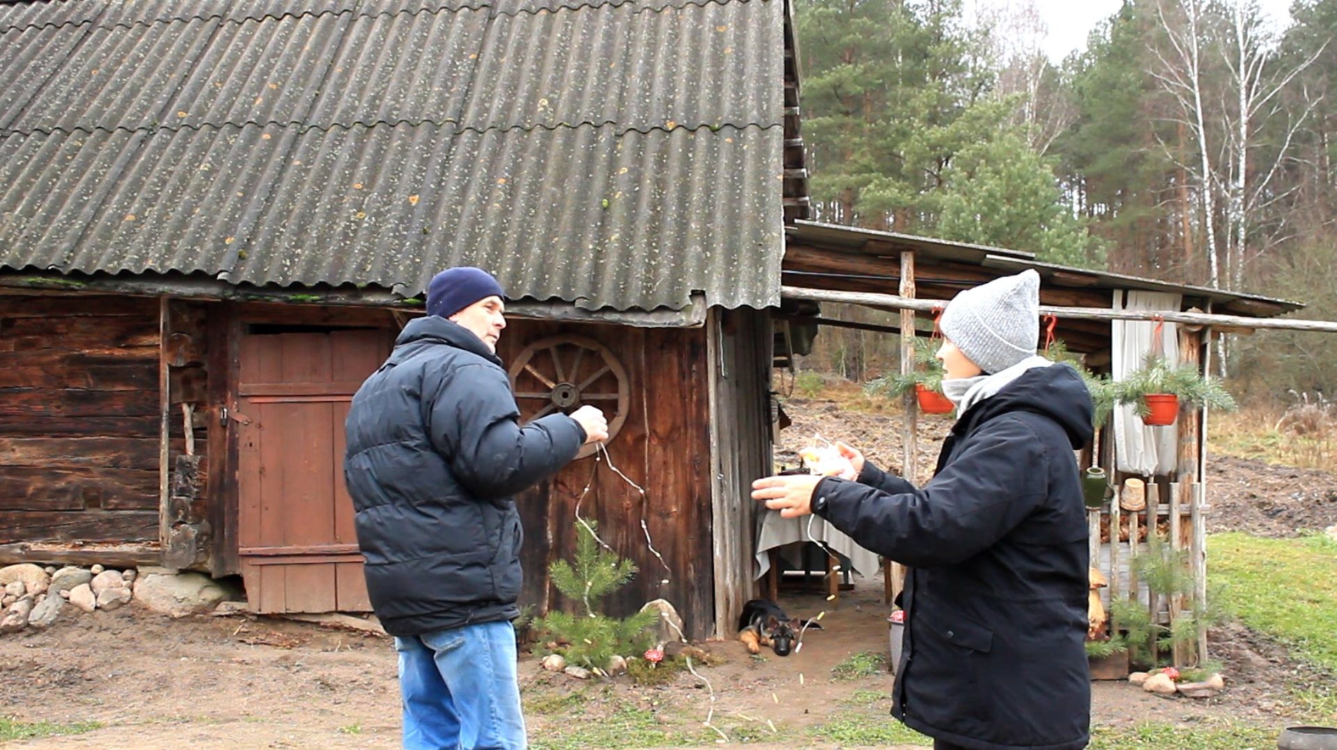 Деревенские заботы. Семейная жизнь в отдаленной деревне. Люк, отопление, двери. смотреть онлайн