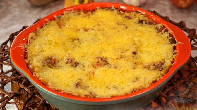 КАРТОФЕЛЬНАЯ ЗАПЕКАНКА С ФАРШЕМ И СЫРОМ смотреть онлайн