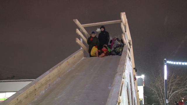 Прокуратура Каменска-Уральского провела проверку ледовых городков. Панорама 07.01.26 смотреть онлайн