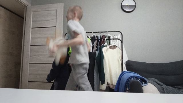 мир если тупых хейтеров забанят! смотреть онлайн