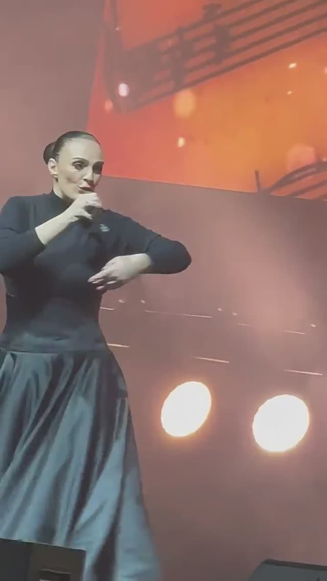 Елена Ваенга исполняет песню смотреть онлайн