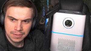 ГЛЕБ РАСПАКОВЫВАЕТ МИНИ-ХОЛОДИЛЬНИК и НОВЫЙ ПЫЛЕСОС / НОВОГОДНИЕ ПОДАРКИ | Sasavot