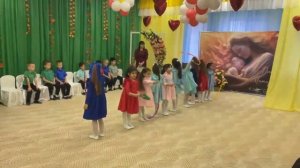 Танец с лентами на 8 Марта,на День Матери( старшая группа ДОУ)2025год.