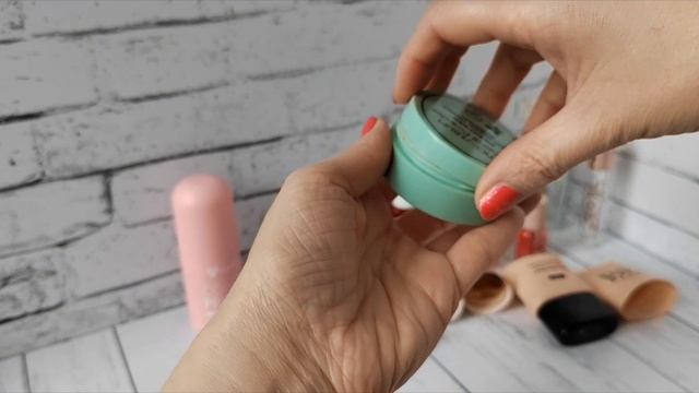 Пустышки декоративной косметики за 2025й год. смотреть онлайн