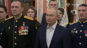 Владимир Путин присутствовал на богослужении в храме великомученика Георгия Победоносца Подмосковье