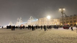 31 декабря НОВЫЙ ГОД на Красной площади и рядом. Бой курантов в новогоднюю ночь. Москва.