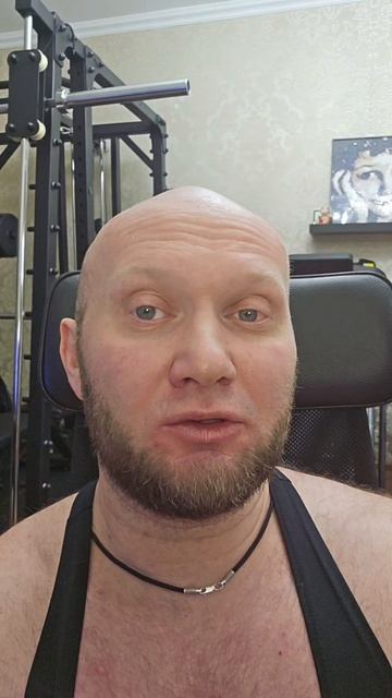 Девушке 66 лет, тренируется с большими весами смотреть онлайн