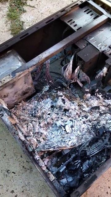 Никогда не пользуйтесь блоком питания ксас 🤣😂 смотреть онлайн