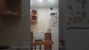 моя подруга издивается над мной 24 часа