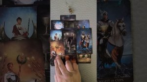 Таро для Мужчин ☀️Хочет ли она вернуться☀️