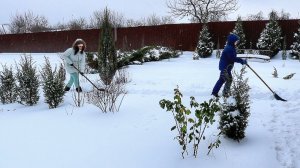 СНЕГ ВСЁ ИДЁТ***А МЫ ВСЁ ЧИСТИМ*** 6.01.2026г.