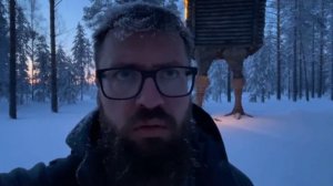 Избушка на курьих ножках.