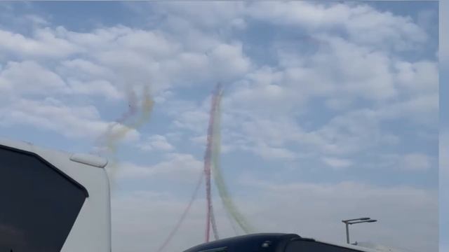 Отдых в ОАЭ 🇦🇪. Шарджа. Набережная. Дубай. Фонтан. Абу-Даби. Дворец Шейха. Мечеть шейха Заеда.Лувр смотреть онлайн