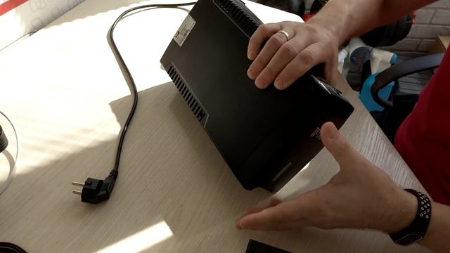 Замена аккумуляторной батареи в источнике бесперебойного питания смотреть онлайн