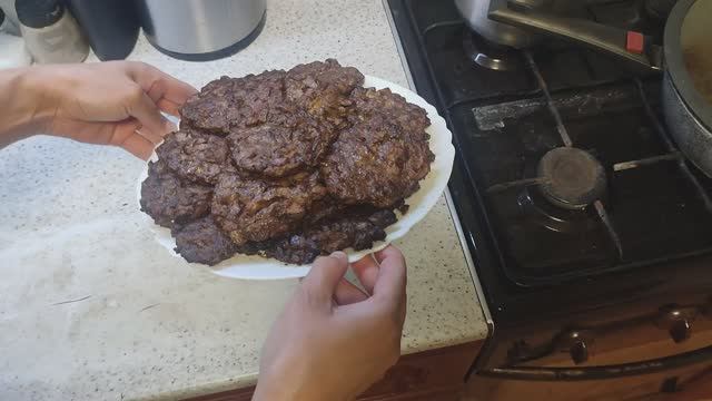 Рубленые котлеты из куриной печени смотреть онлайн