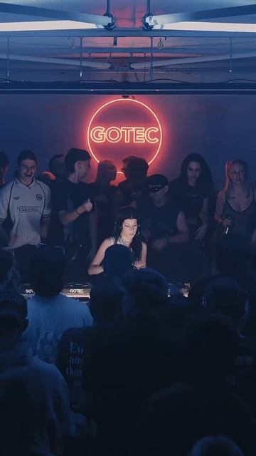 deep Groves with Bixbita смотреть онлайн