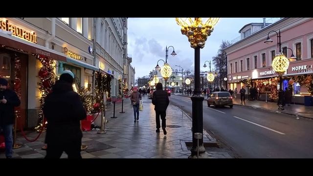 Москва новогодняя 2026 улица Пятницкая смотреть онлайн
