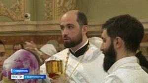 Тысячи ставропольцев посетили храмы в Рождество Христово