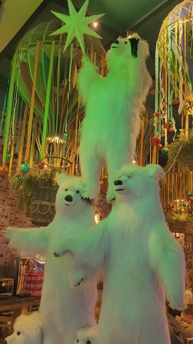 Новогодняя Москва: Как украсили "Детский мир" смотреть онлайн