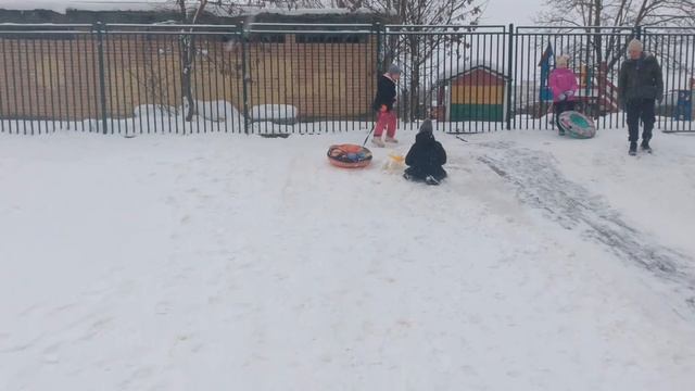 На горке с Ульяной. смотреть онлайн