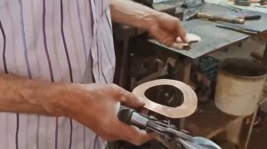 Создание шедевра из медного листа от опытного мастера