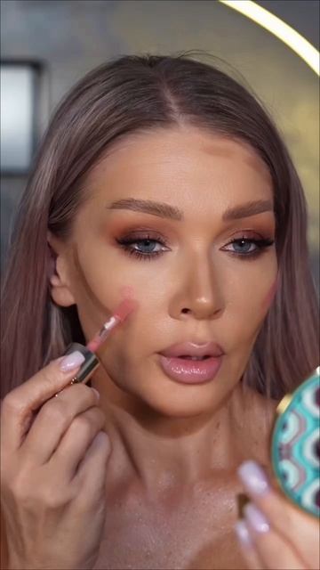 Записаться на новогоднюю фокус-группу можно по ссылке 👉 https://makeupbyellin.com/marafon_ellin?utm_ смотреть онлайн